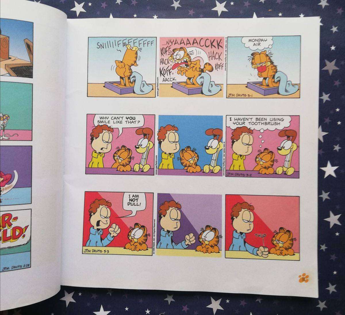 Garfield Hogs the Spotlight (His 36th Book) by Jim Davis