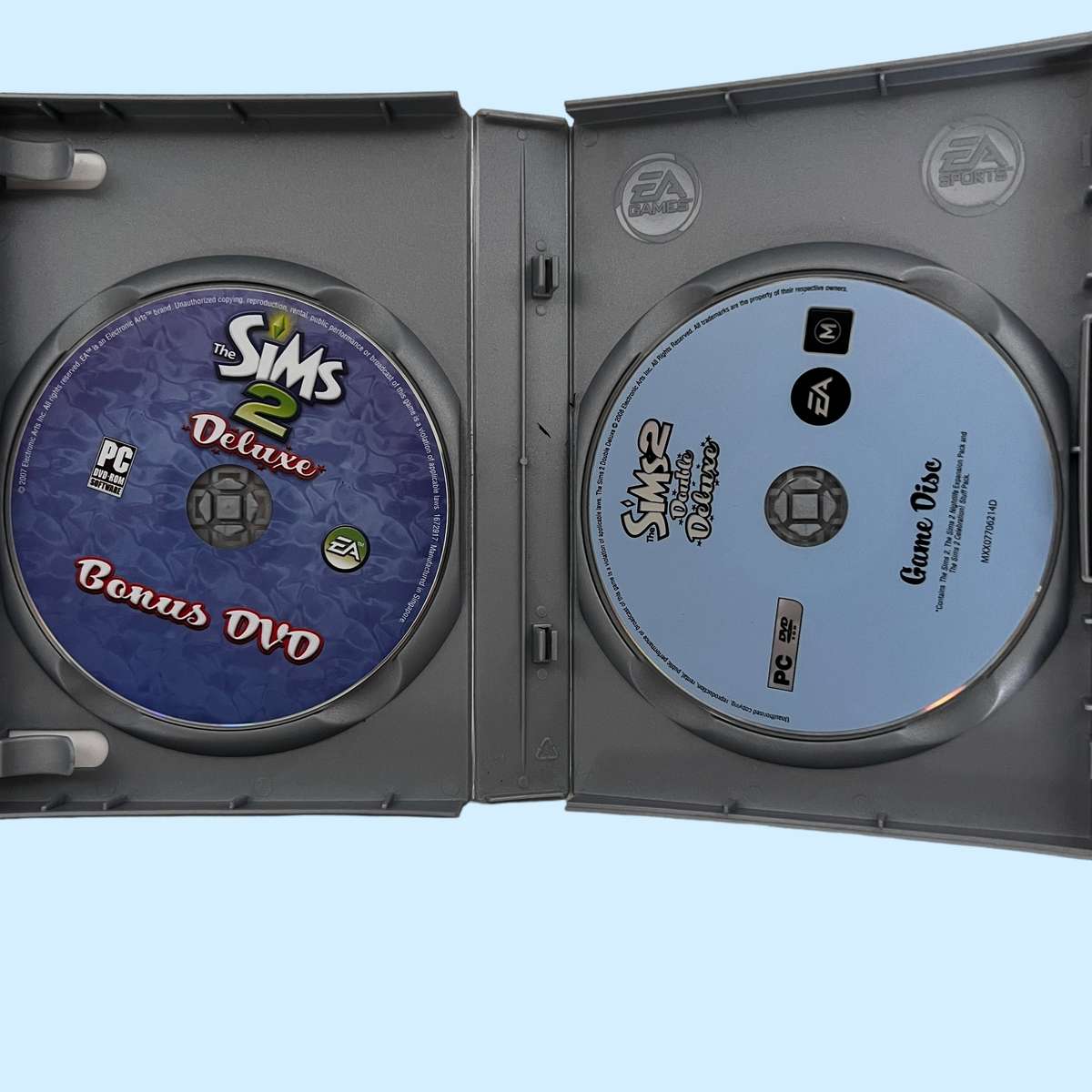 Five The Sims expansion packs (PC game), including Hot Date and Unleashed
