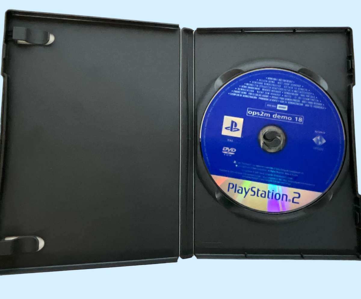 Two PlayStation 2 game demo discs with 16 demos to try out!