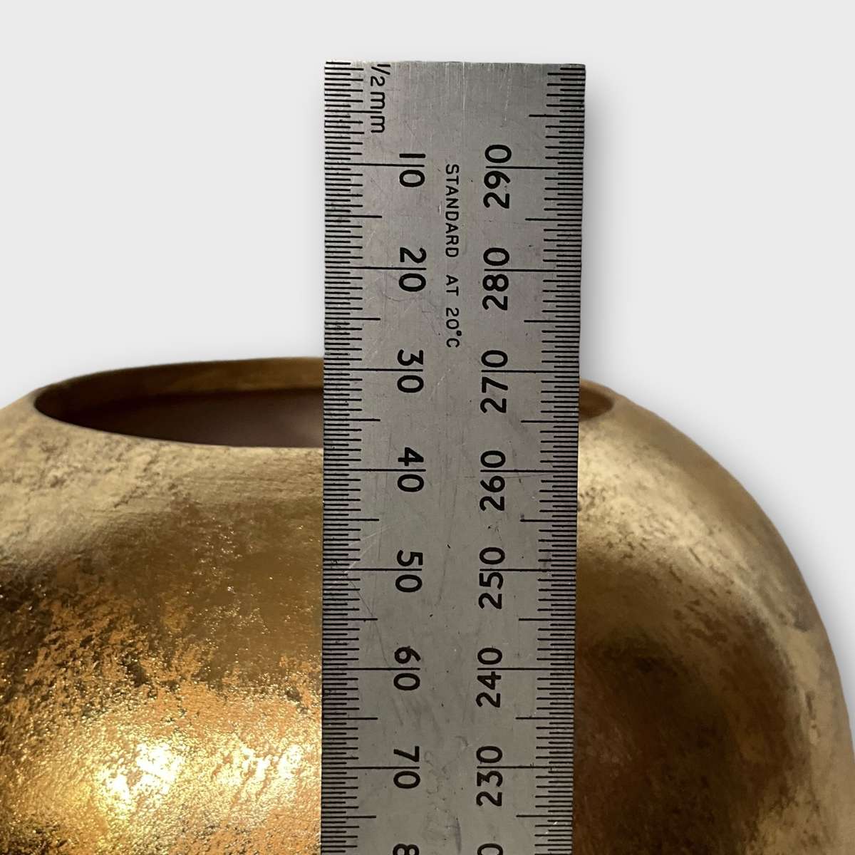 Stylish eye-catching resin (?) gold finished Vase - beautiful home decor