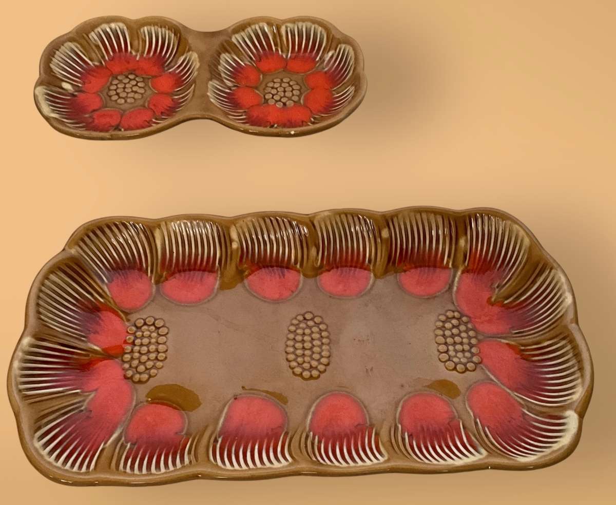 Midcentury retro brown and orange serving set with floral theme