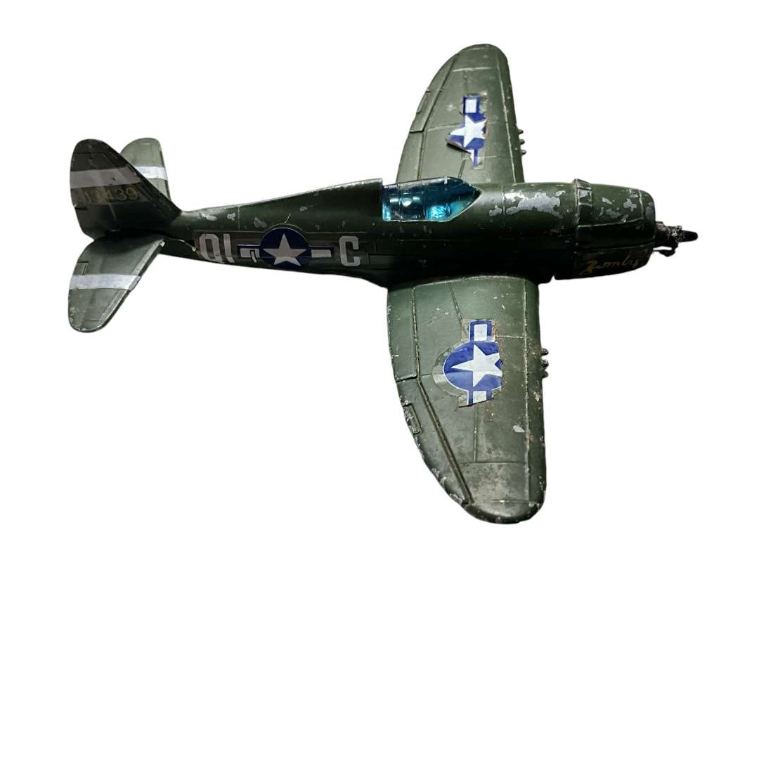 Gorgeous vintage metal toy plane - P-47D Thunderbolt made by Lintoy