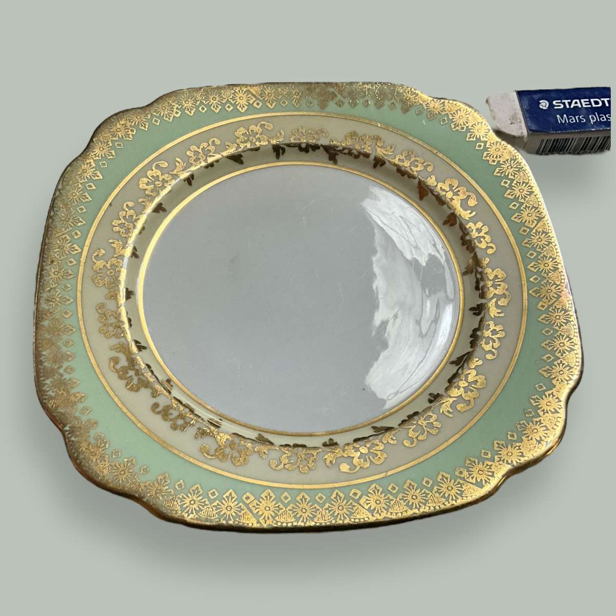 Set of four pretty Windsor Bone China gilded side plates and a sugar bowl (please read)