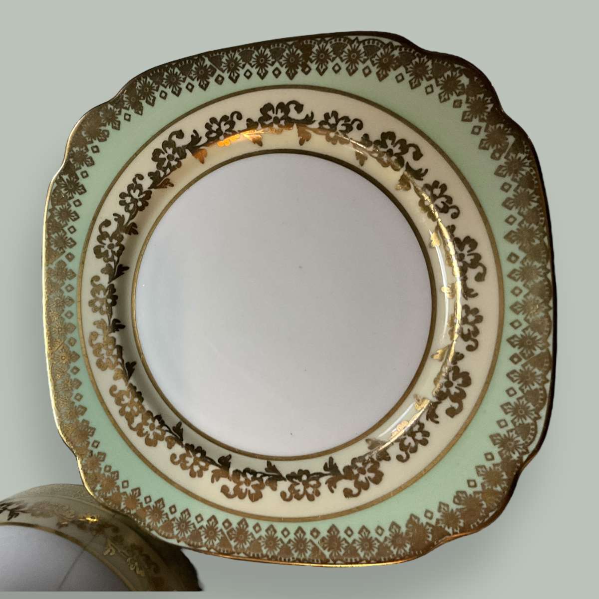 Set of four pretty Windsor Bone China gilded side plates and a sugar bowl (please read)