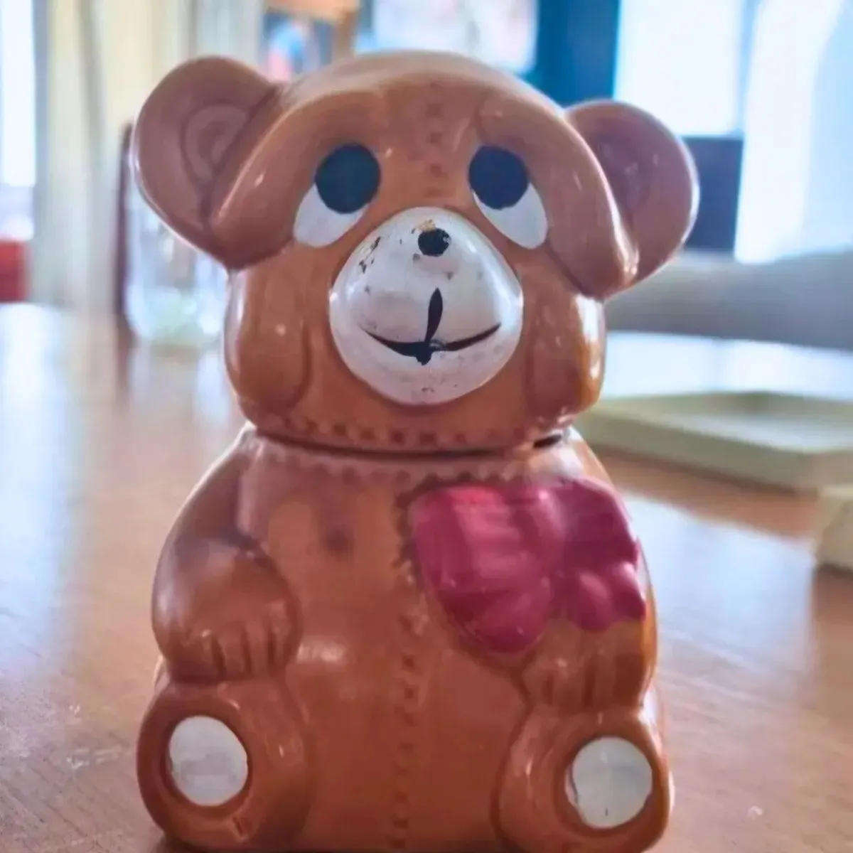 Cute vintage smiling bear honey pot circa 1982.