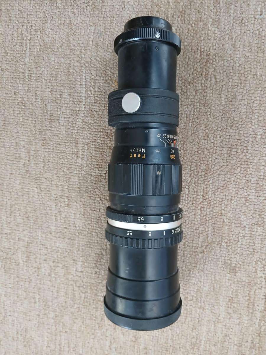 Soligor 300mm f/5.5 Telephoto Lens