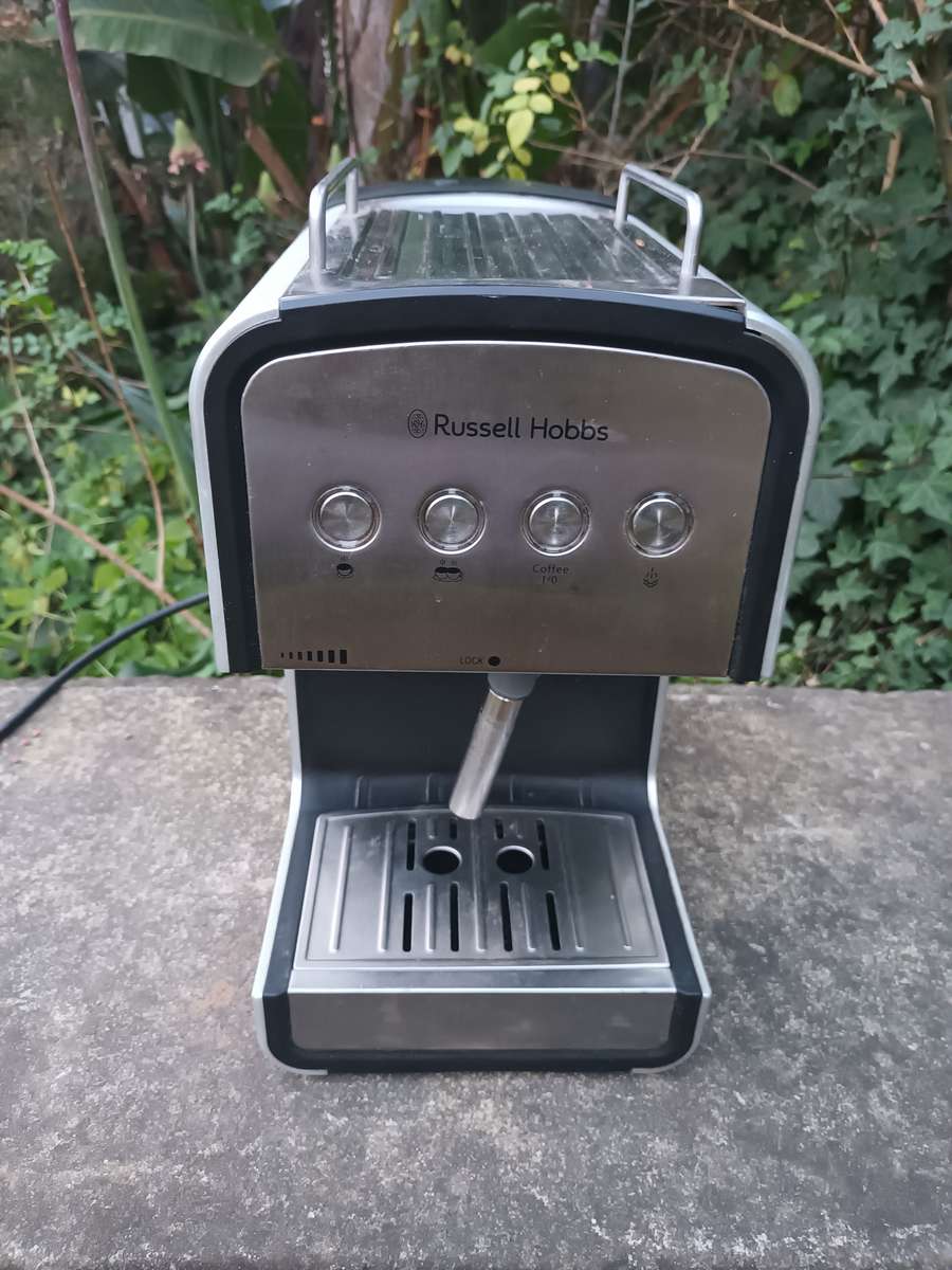 Russell Hobbs Nero Espresso Coffee Maker RH1916