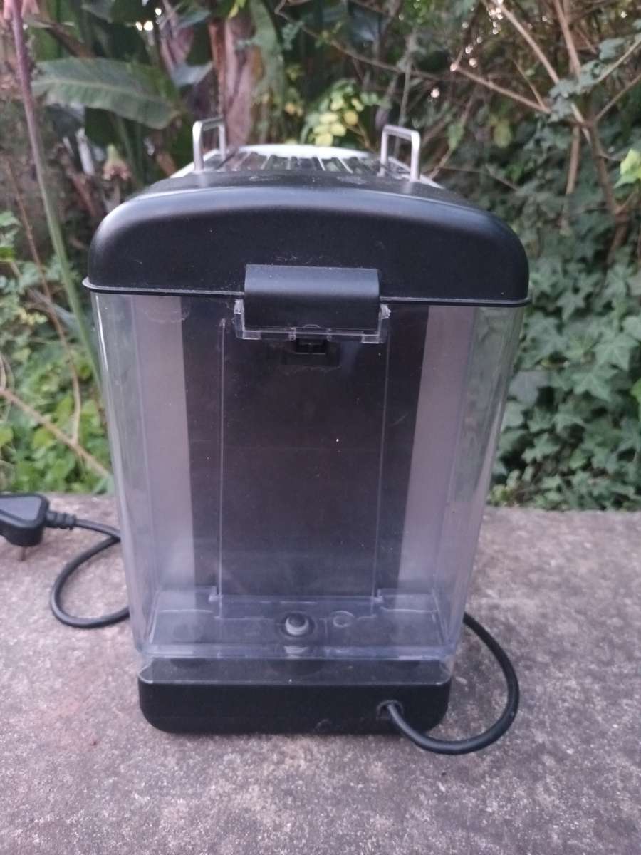 Russell Hobbs Nero Espresso Coffee Maker RH1916