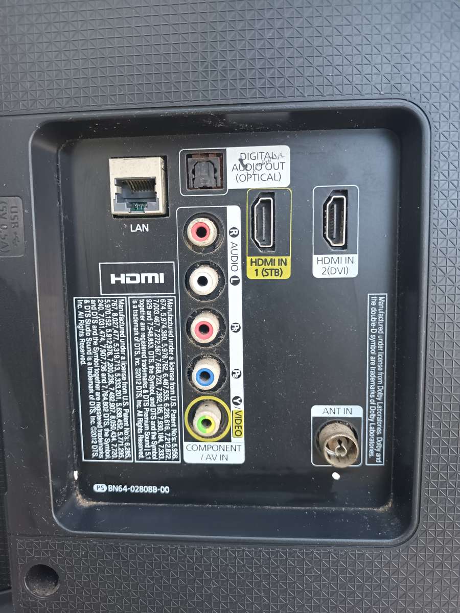 Samsung 40" Smart TV Model UA40H5203ER