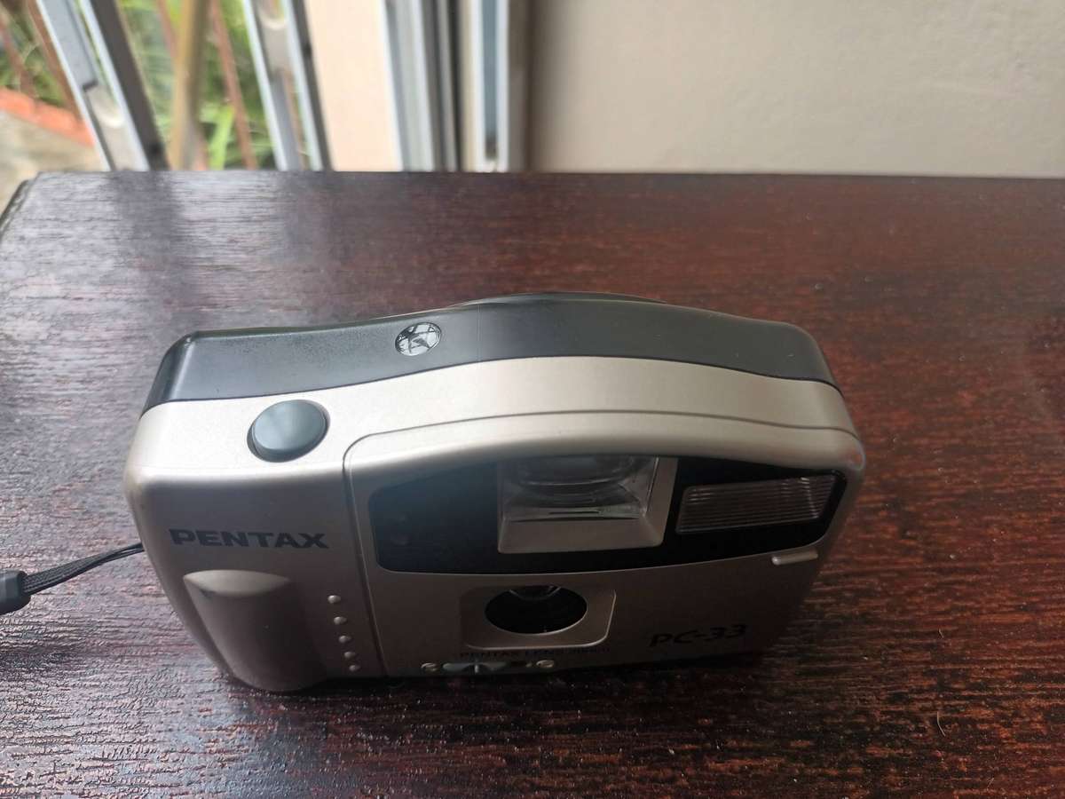 Pentax PC-33 Point and Shoot Compact 35mm Film Camera