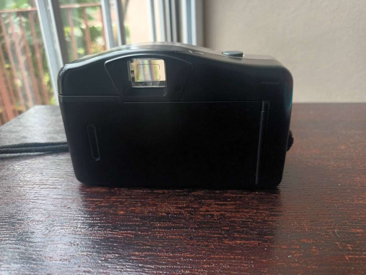 Pentax PC-33 Point and Shoot Compact 35mm Film Camera