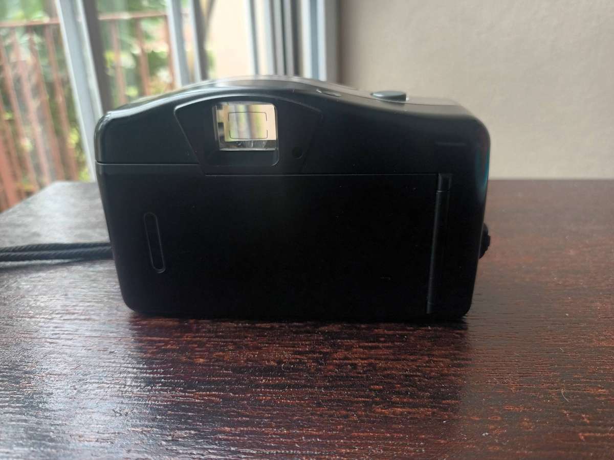 Pentax PC-33 Point and Shoot Compact 35mm Film Camera