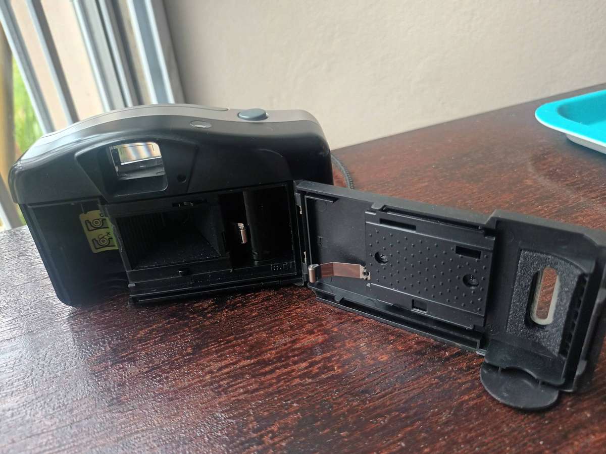 Pentax PC-33 Point and Shoot Compact 35mm Film Camera