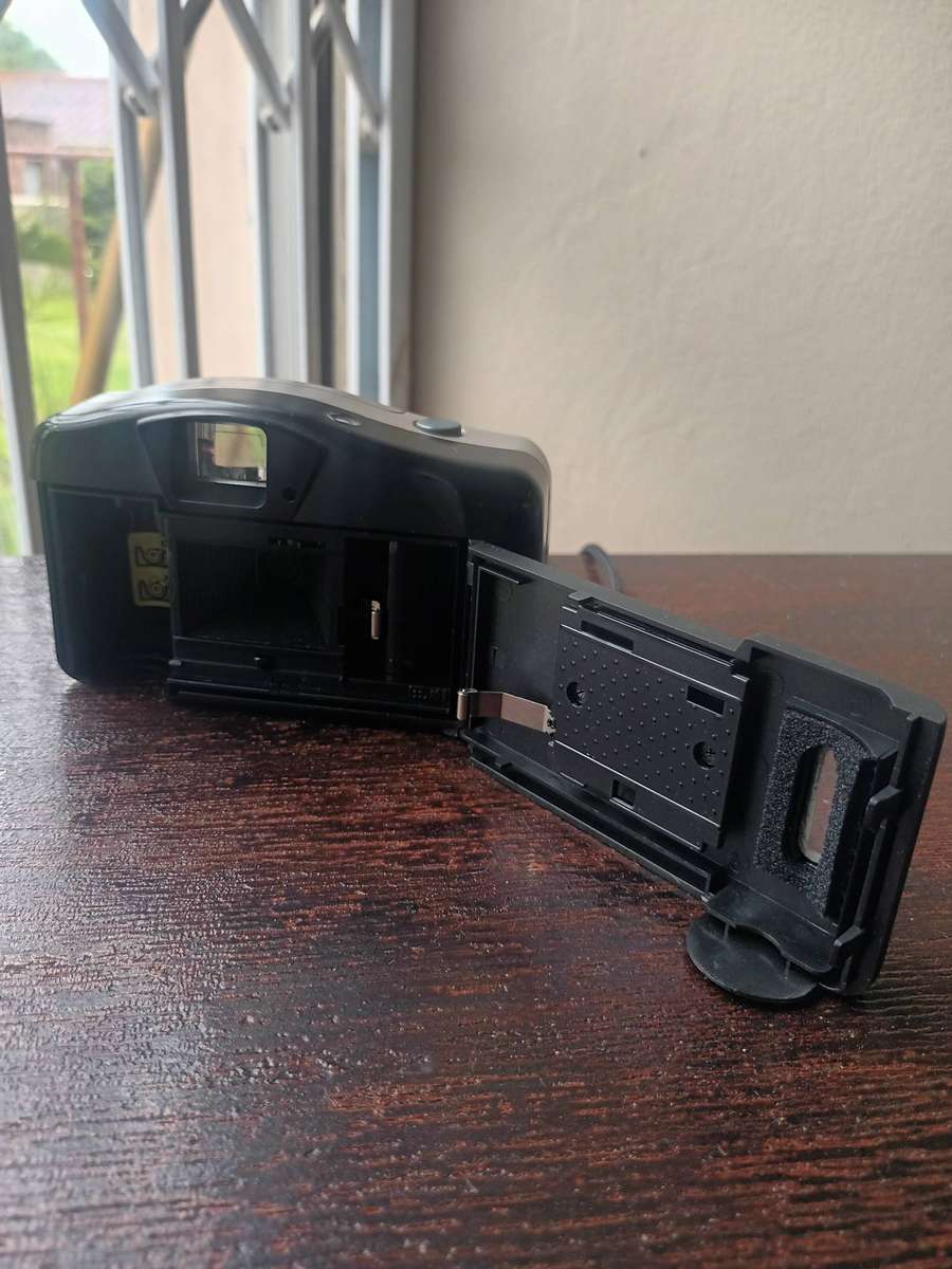 Pentax PC-33 Point and Shoot Compact 35mm Film Camera