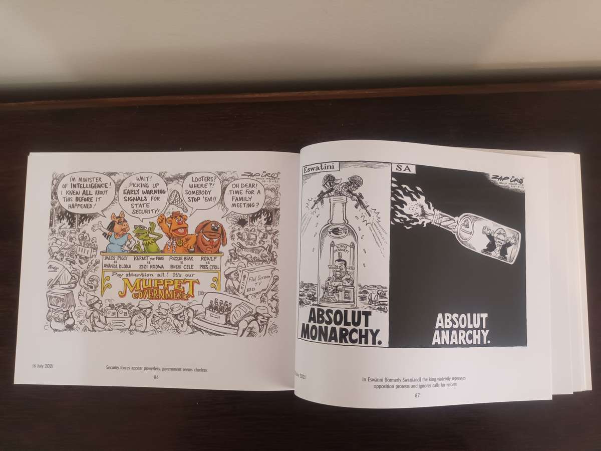 It Only Comes In Orange, Mr Zuma (Paperback)