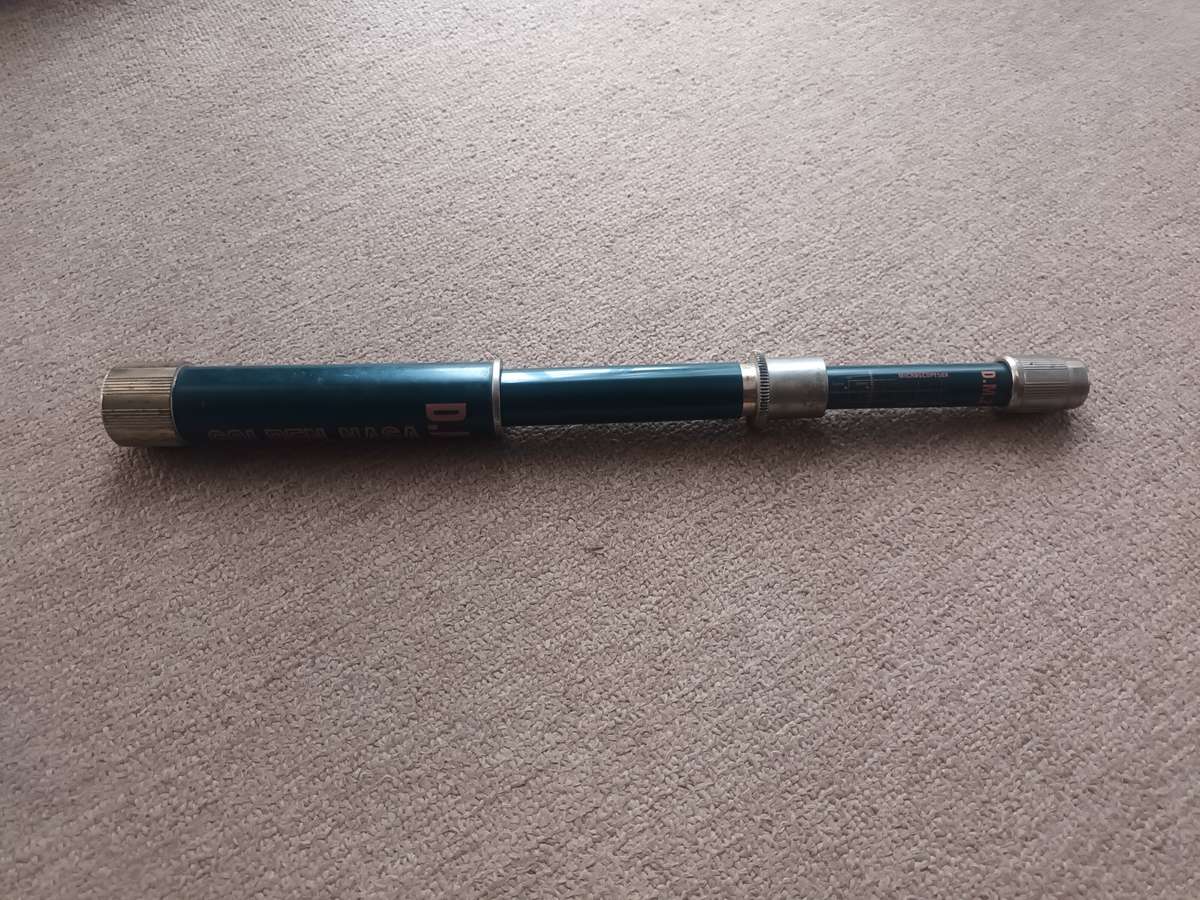 VINTAGE RARE GOLDEN NASA DMZ MICROSCOPE 50X TELESCOPE 20X30 IN PLASTIC MATERIAL