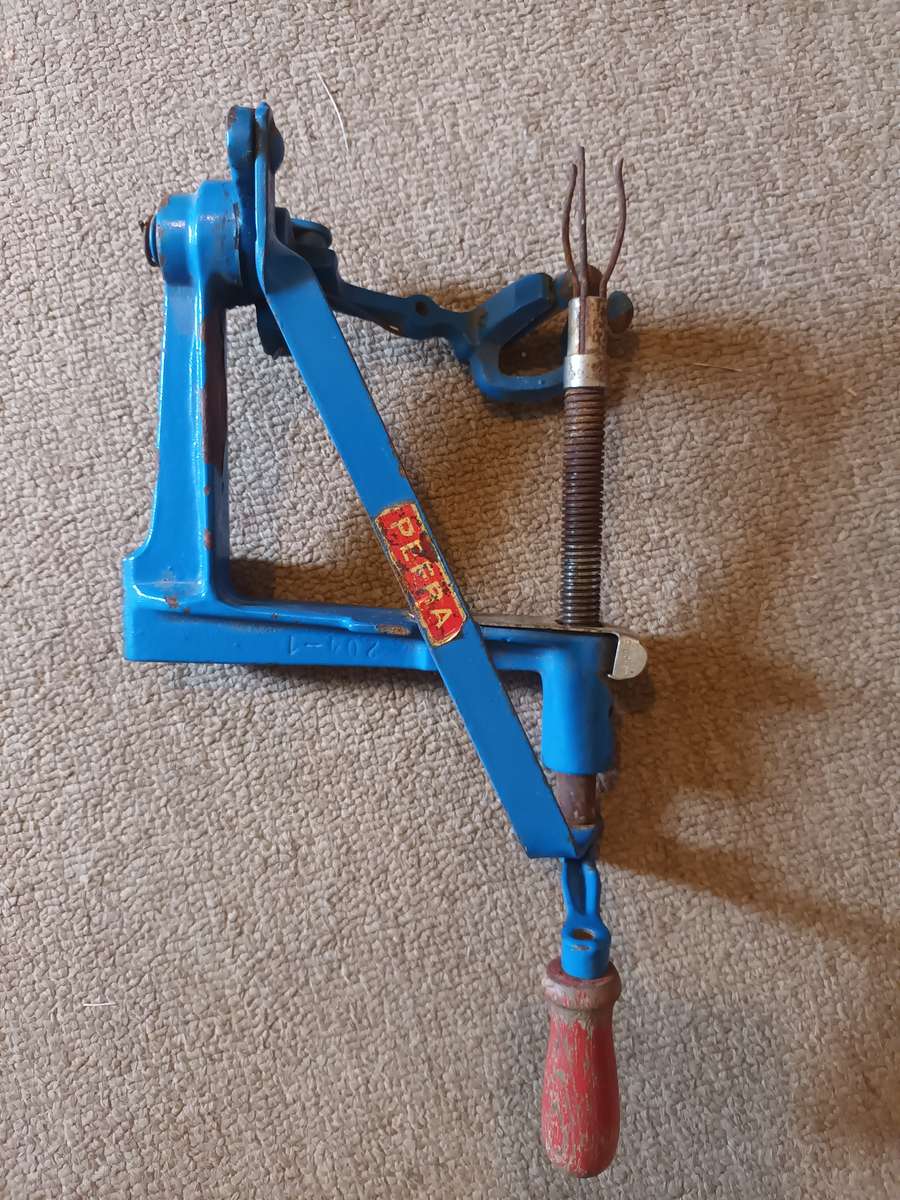 VINTAGE Pefra Triumpf Apple Peeler And Corer
