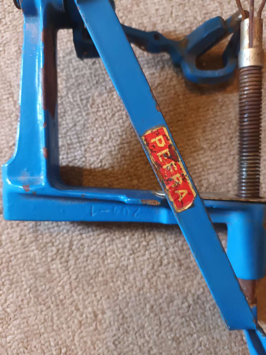 VINTAGE Pefra Triumpf Apple Peeler And Corer