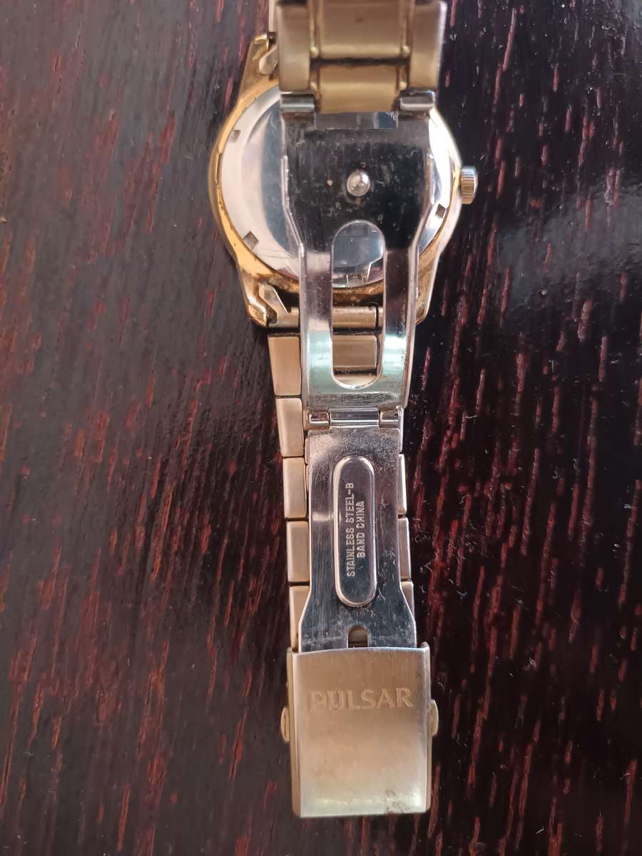 VINTAGE Pulsar Mens VJ33-X004 Classic Day Date Gold Tone Quartz Analog Watch