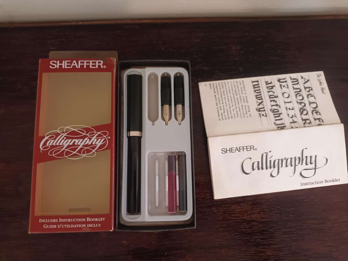 VINTAGE Shaeffer Calligraphy Pen with 2 Tips Italic BMF In Original Package & Instruction Booklet