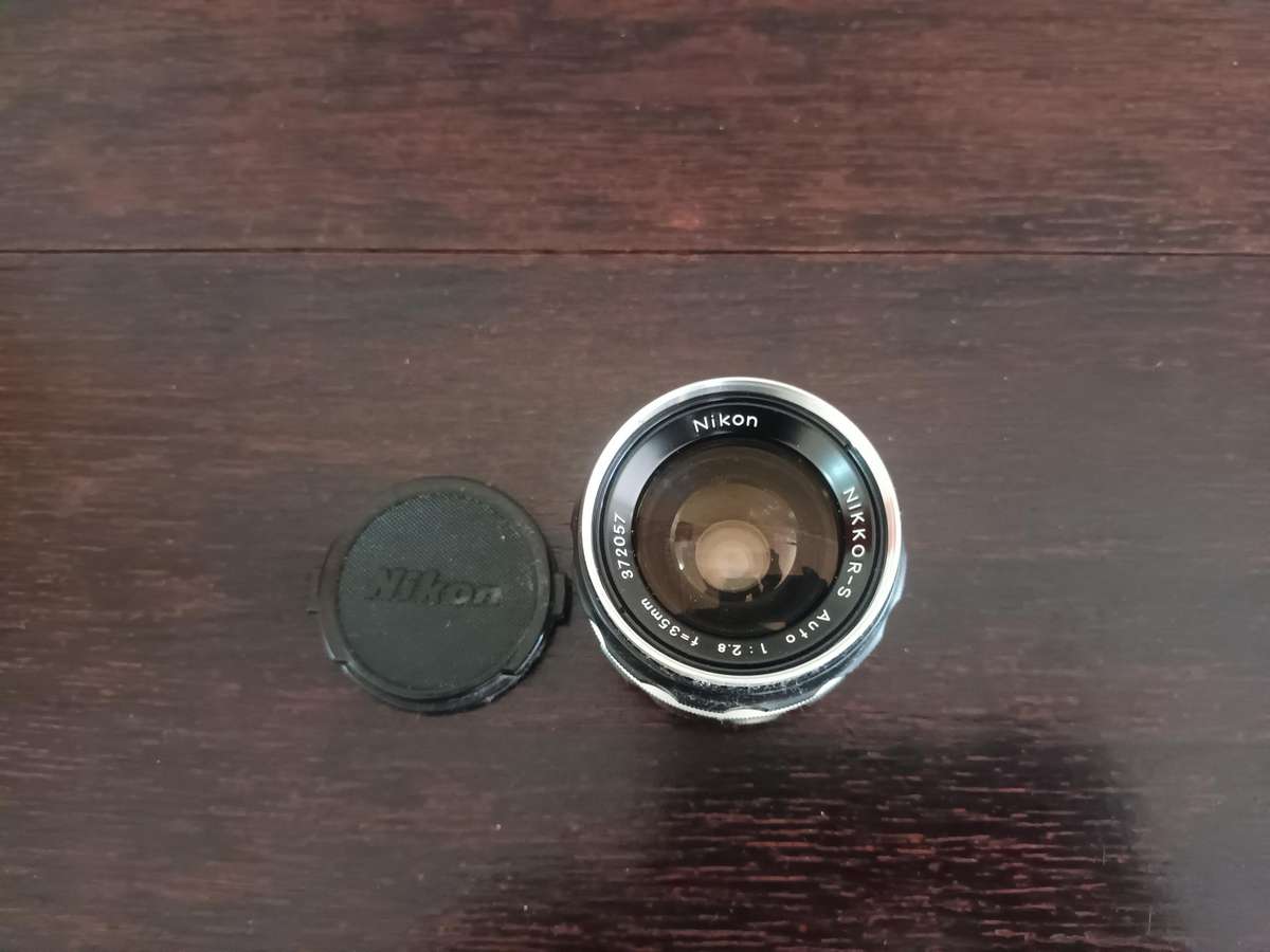 Nikon Nikkor-S Auto 35mm F2.8 Pre-Ai Wide Angle Prime Lens Full Frame Made In Japan