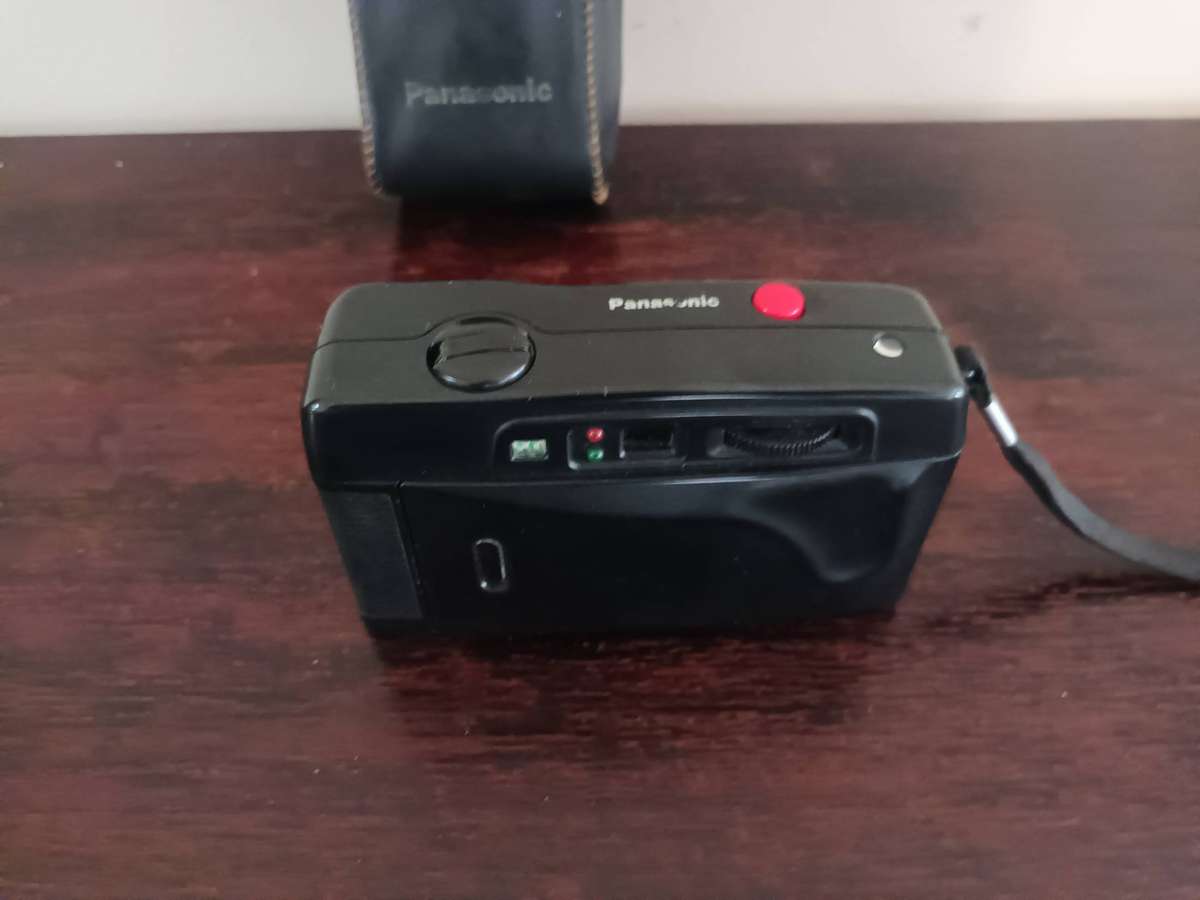 Panasonic C-225EF Compact 35mm Point-And-Shoot Film Camera