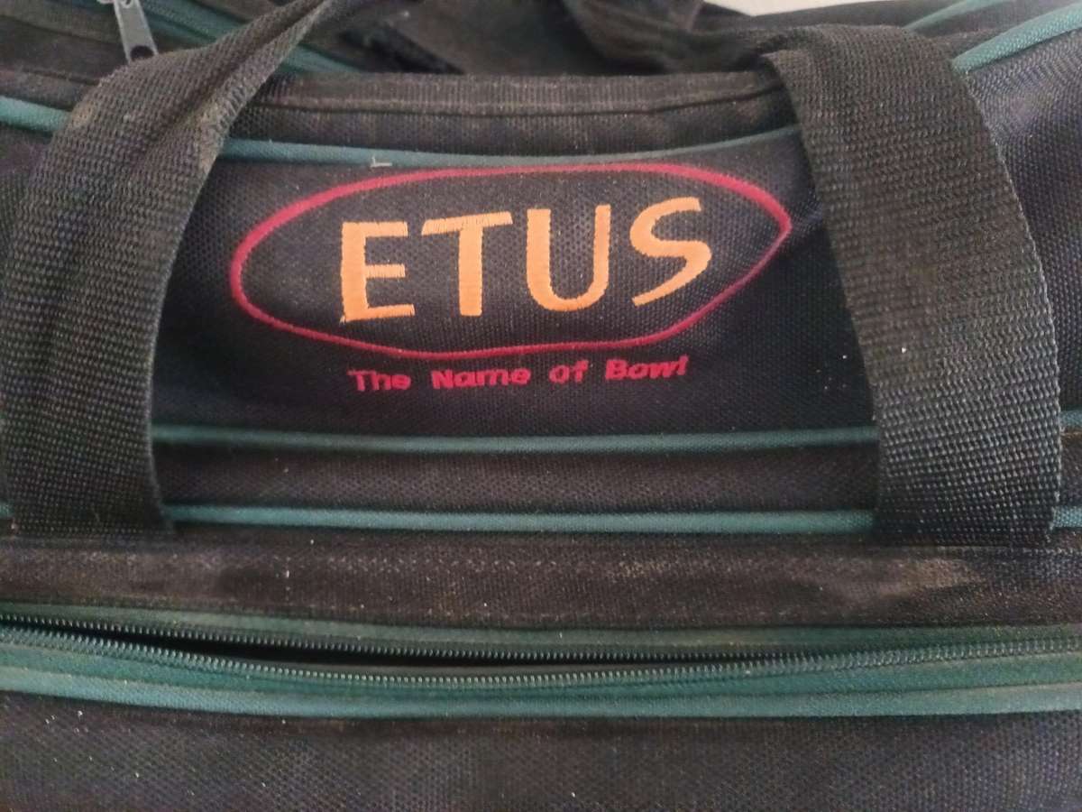 Eutus Hawkeye 2 Ball Roller Bowling Travelers Bag With Wheels