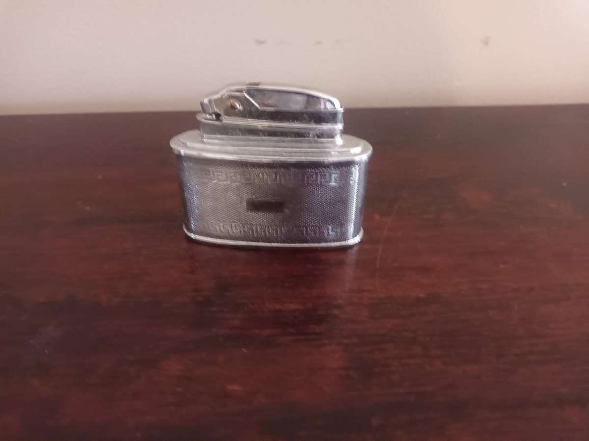 Mosda Streamline Table Lighter