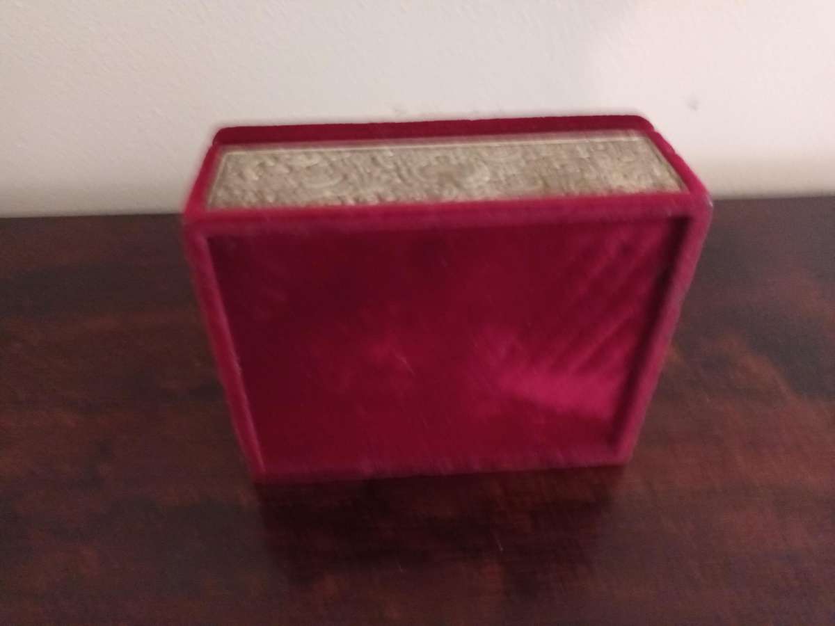 VINTAGE Godinger Silver-Plated Trinket Box With A Red Velvet Lining