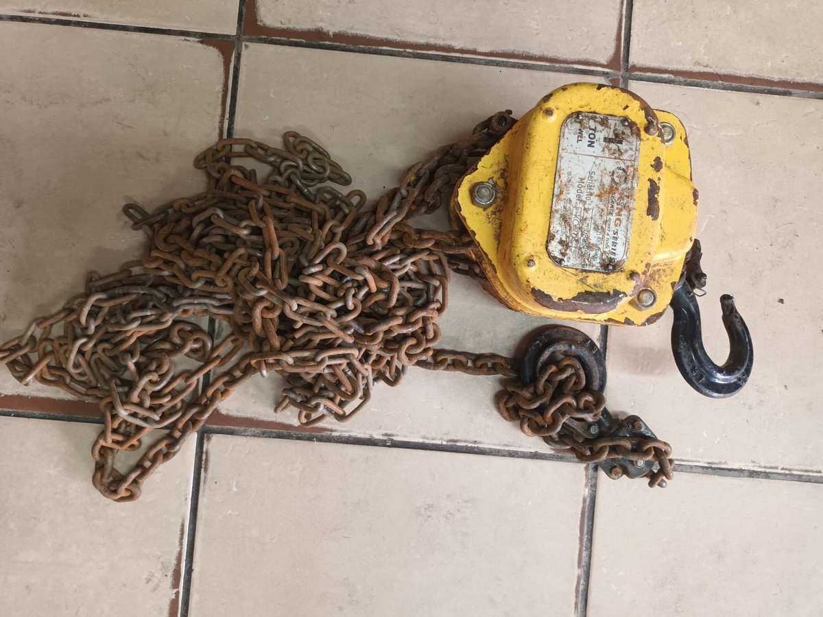 1 Ton King Series Chain Hoist By Searle Hoist & Tool