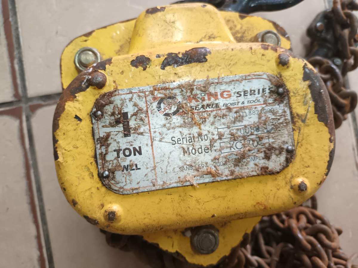 1 Ton King Series Chain Hoist By Searle Hoist & Tool