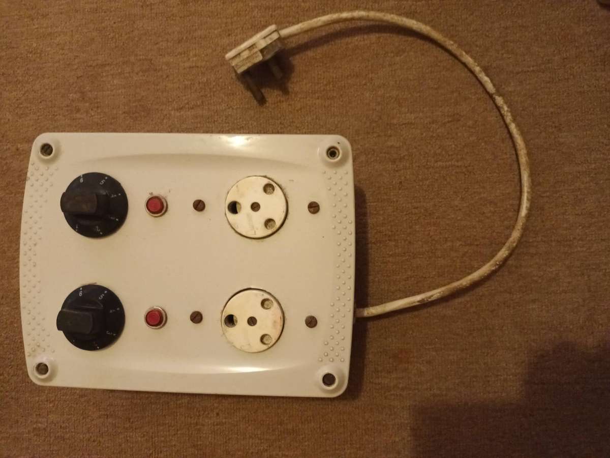 ABB UT4 General Purpose Box With 6 Position Control Knob And Sockets