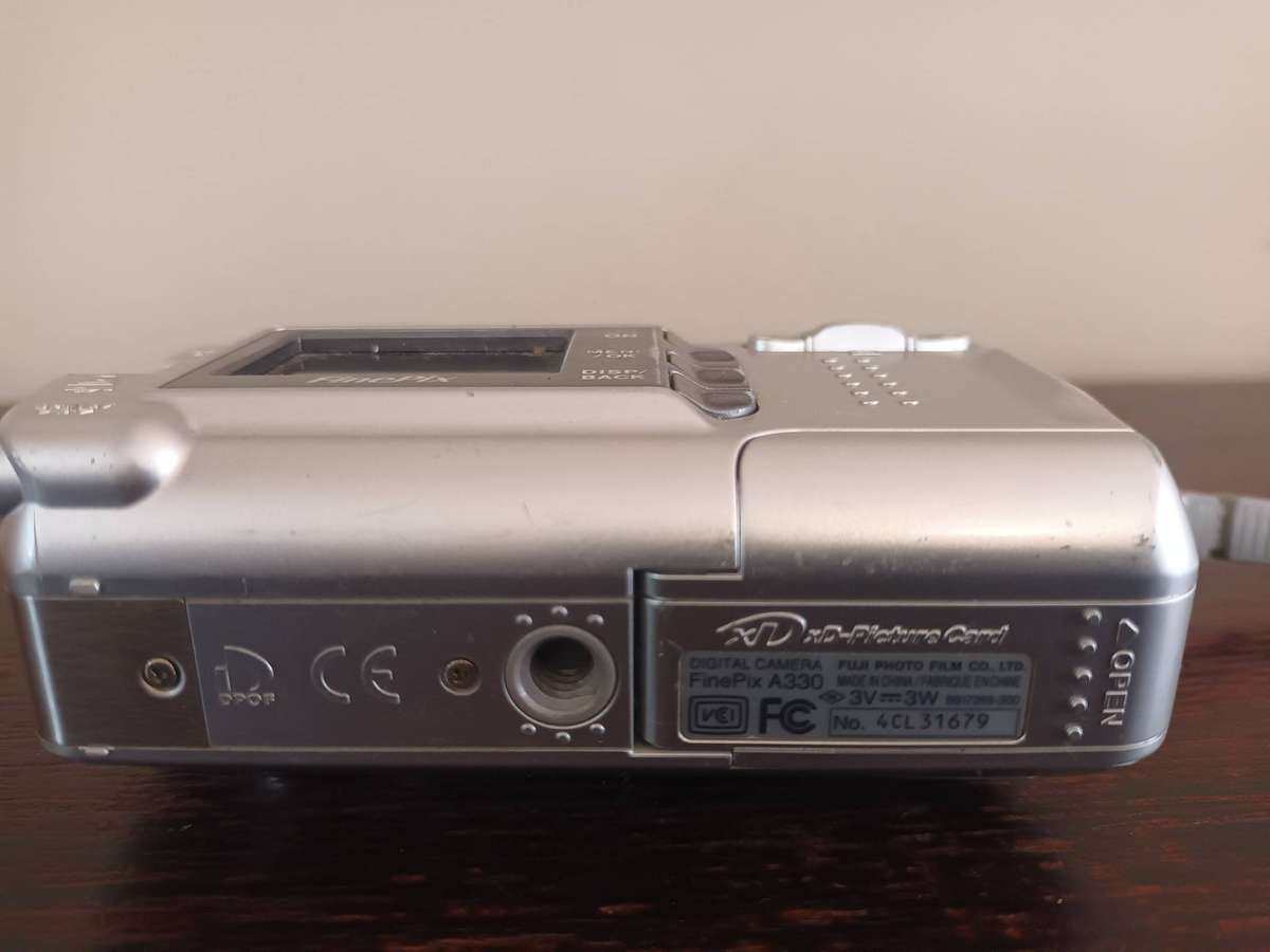 Fujifilm Finepix A330 3.2 Megapixel Digital Camera