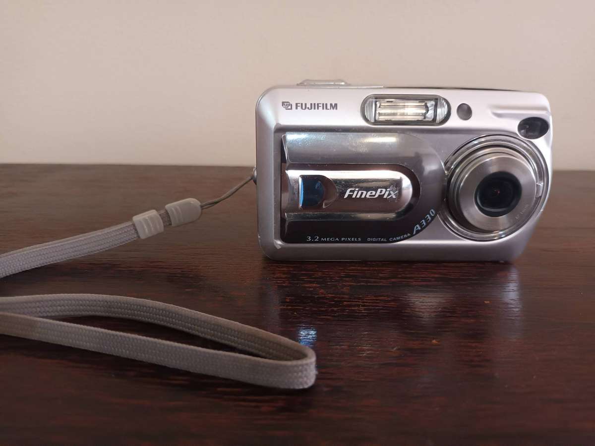Fujifilm Finepix A330 3.2 Megapixel Digital Camera