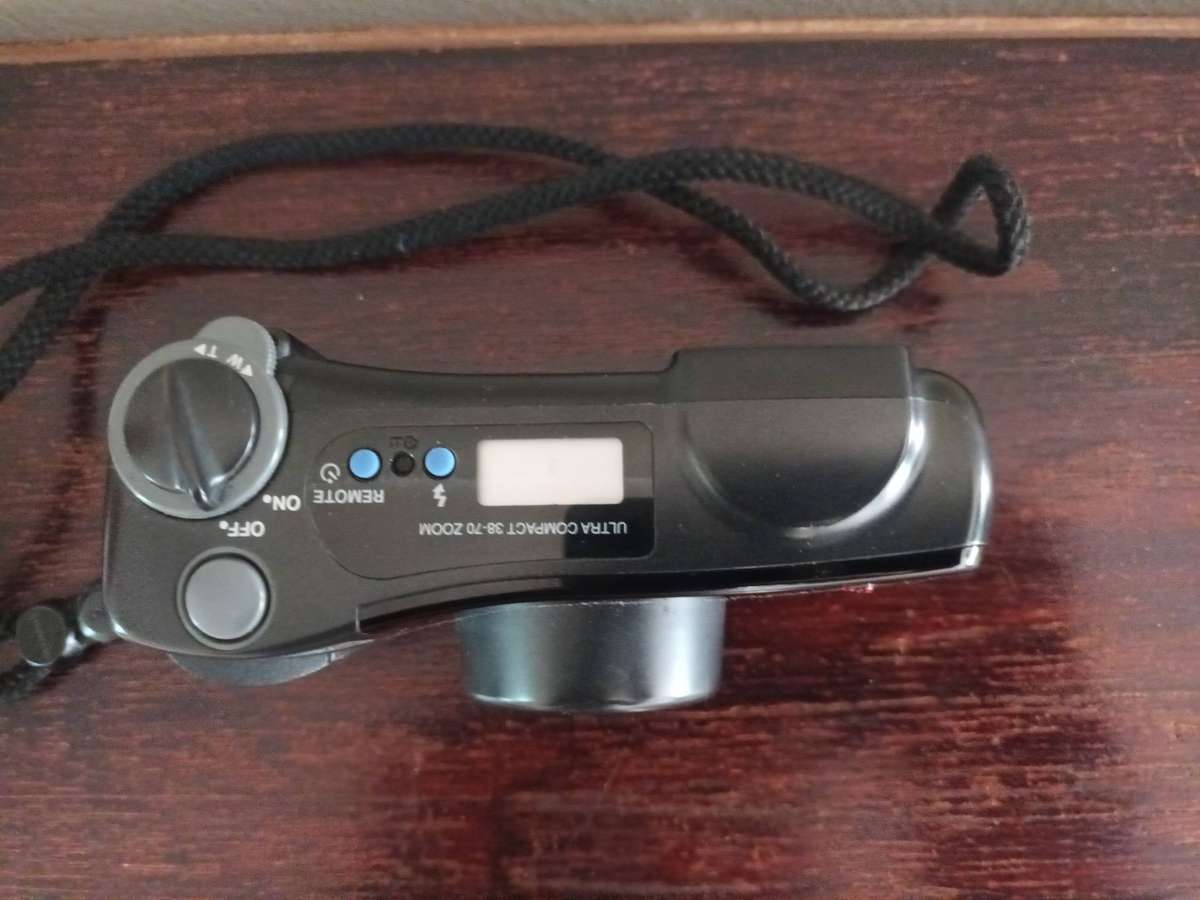 Olympus Superzoom 70 Point And Shoot Film Camera 35mm