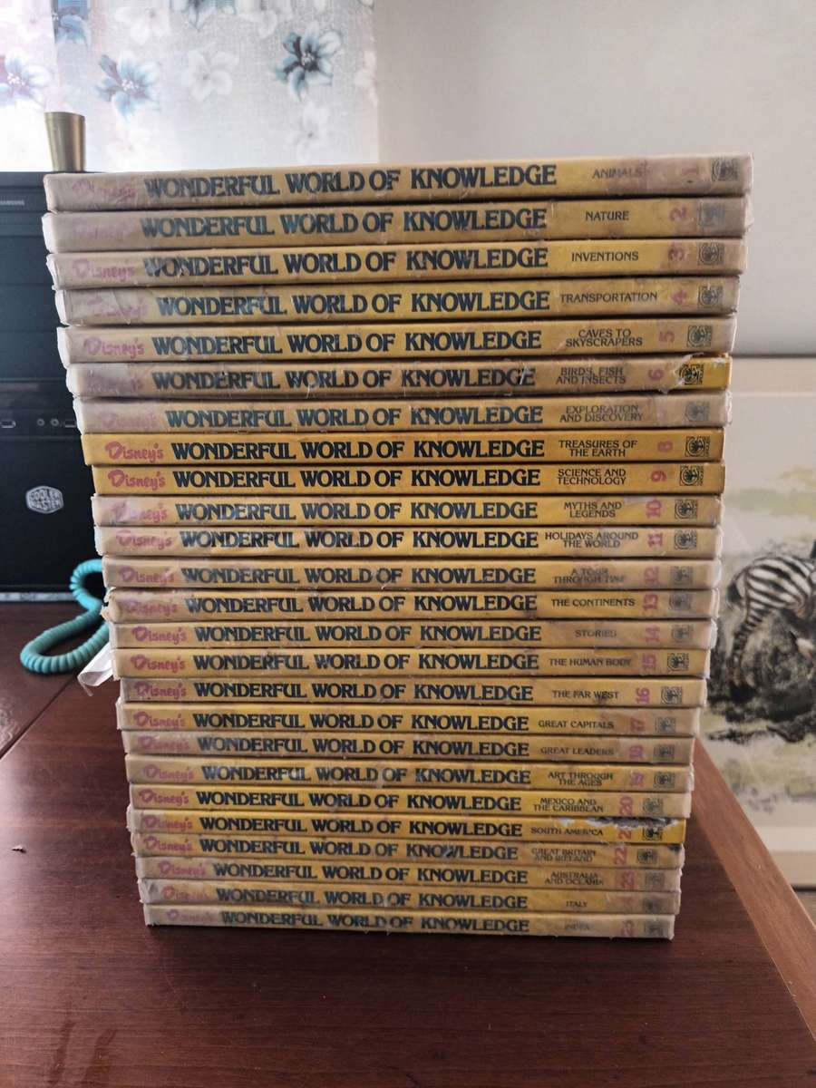 1982 Disney's Wonderful World of Knowledge Set of 25 Books (1-25)