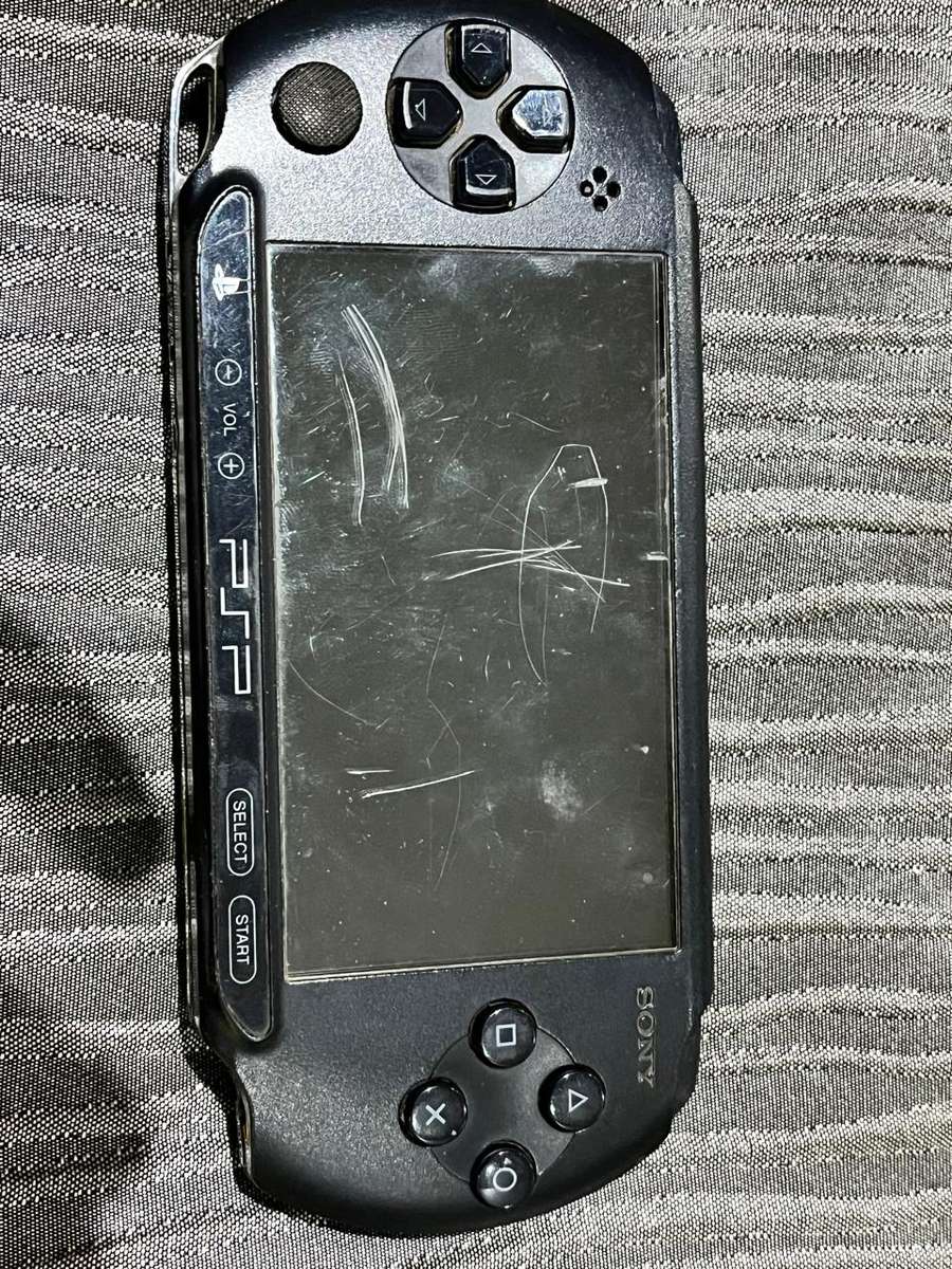 Sony PlayStation Portable Console - Charcoal Black E1008 ( Please Read)