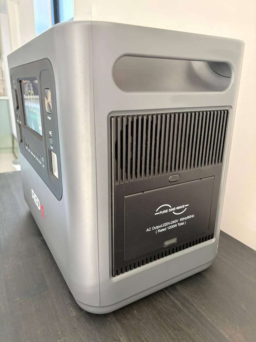 Red-E 1248 Portable Power Station (1248Wh / 1200W)  Perfect Condition