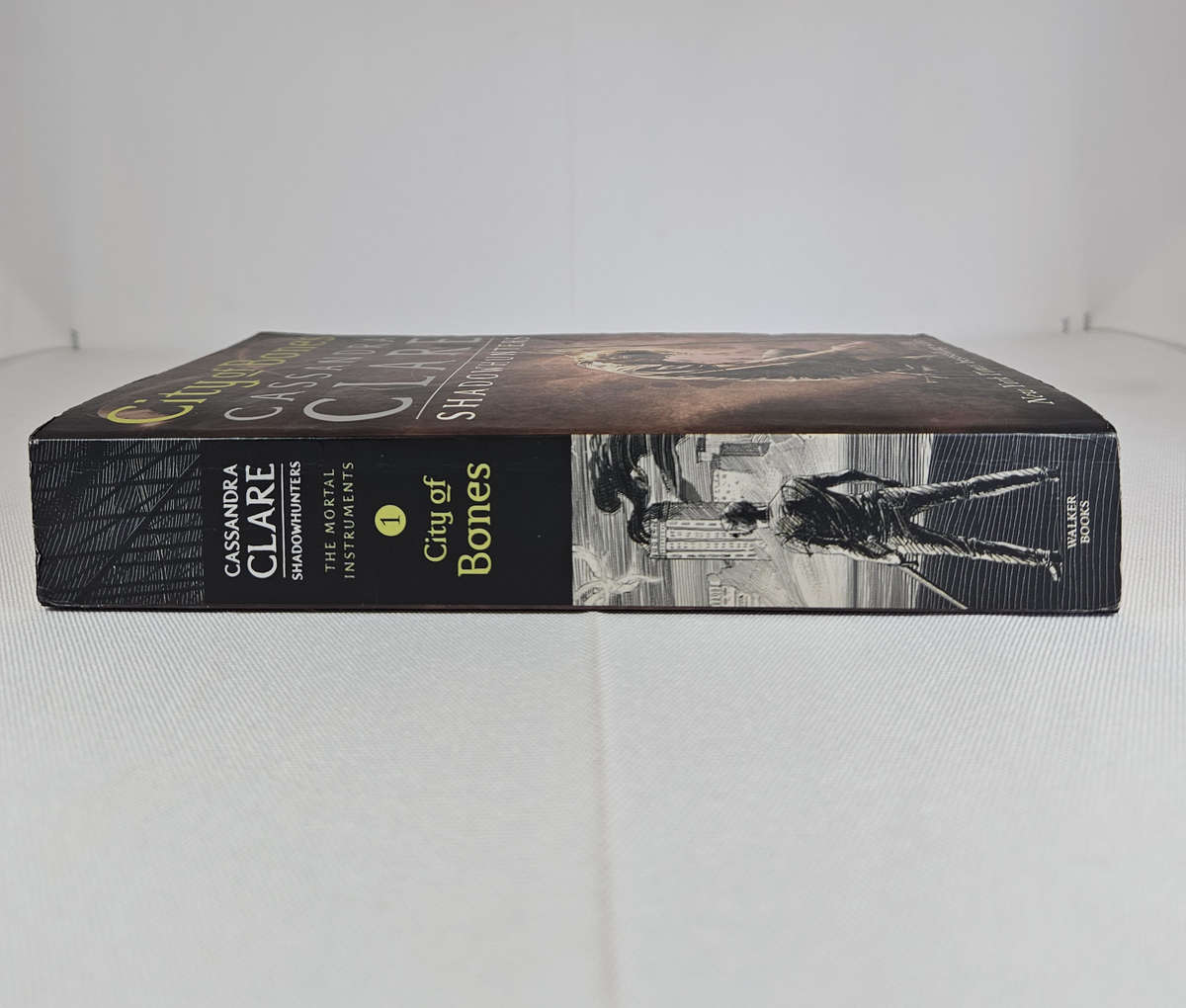 City of Bones - Shadowhunters (Book 1) by Cassandra Clare - Paperback