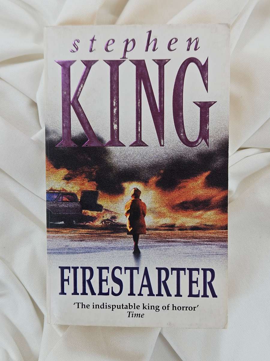Firestarter by Stephen King - Paperback