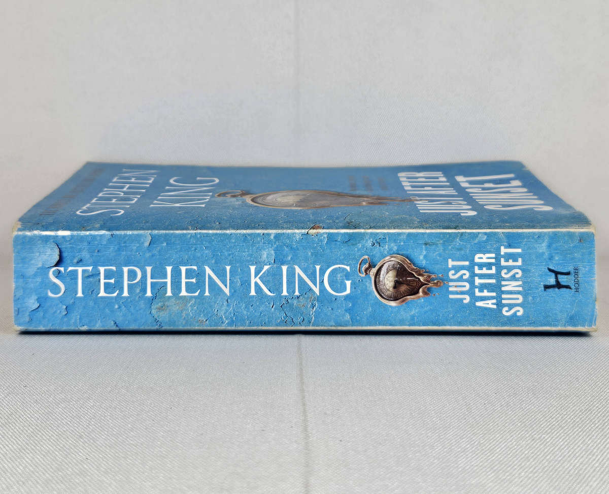 Just After Sunset by Stephen King - Paperback