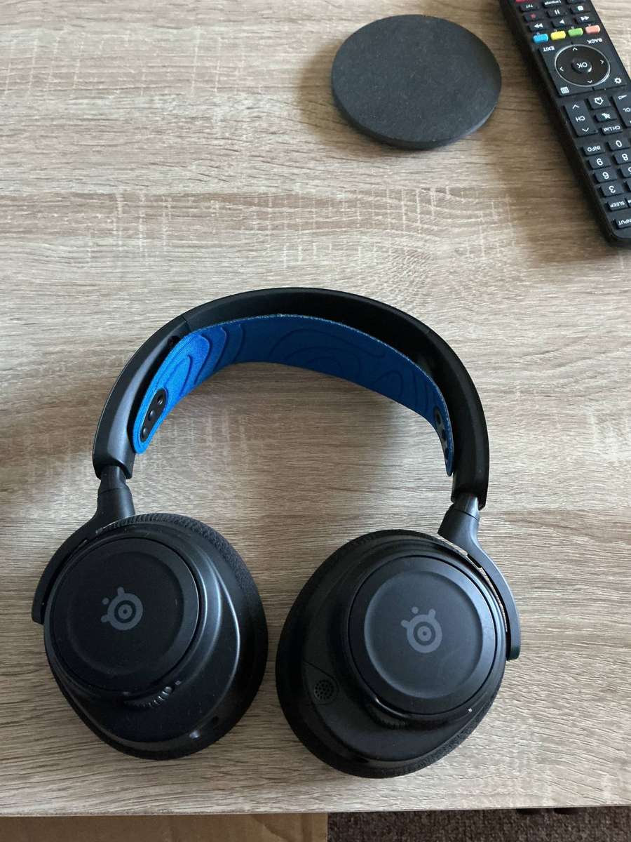 SteelSeries Arctis Nova 7P