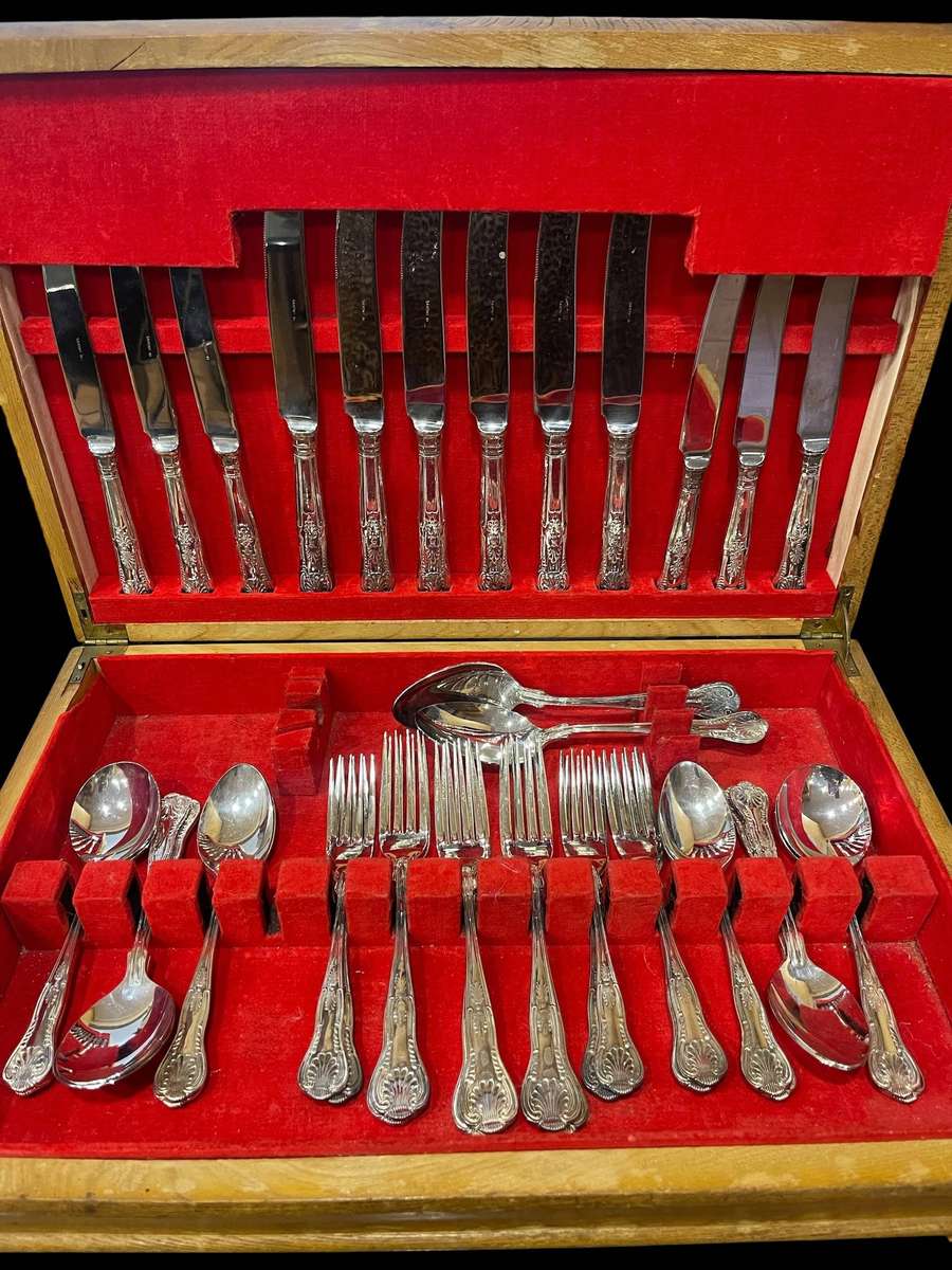 Kings pattern cutlery set canteen