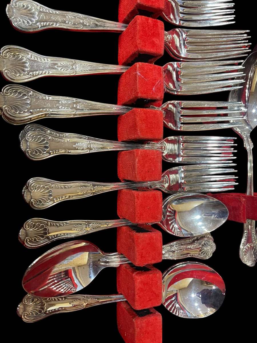Kings pattern cutlery set canteen