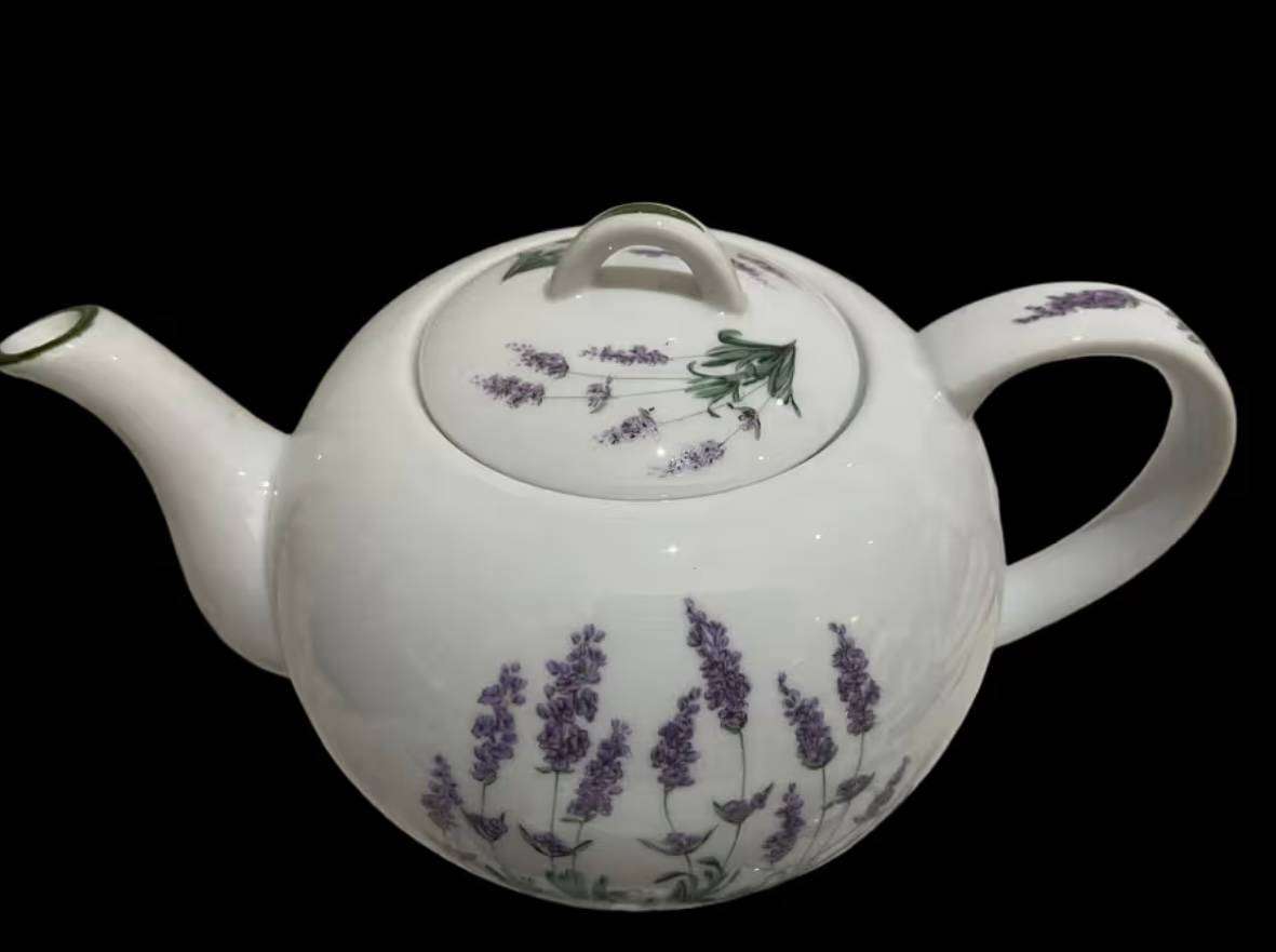 Teapot Bavarian lavender