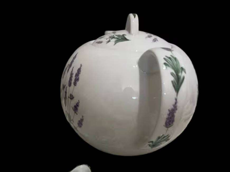 Teapot Bavarian lavender
