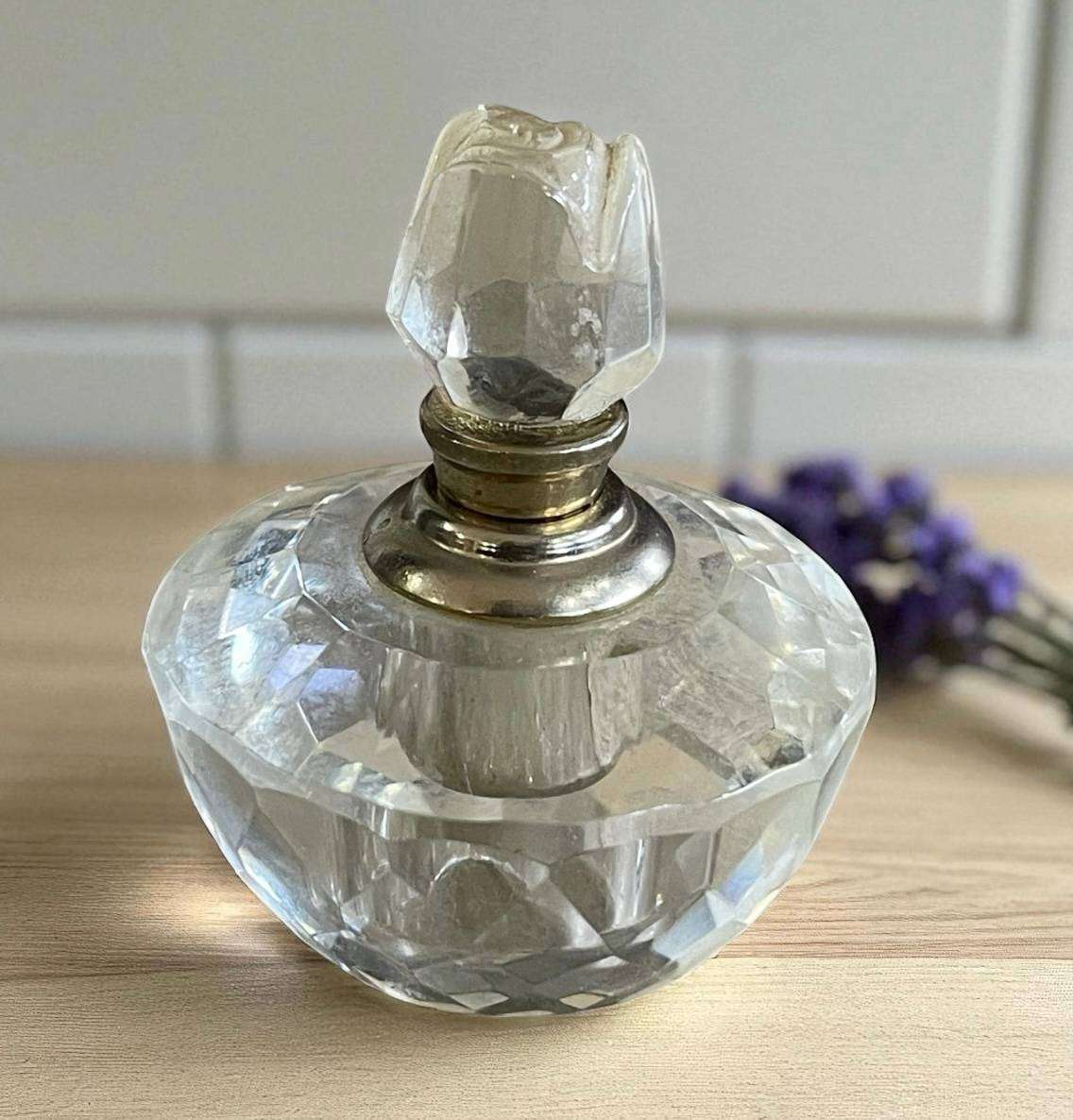 Perfume bottle