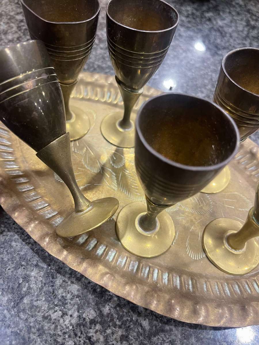 Goblets brass tray