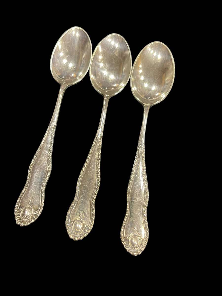 Teaspoons x3 CUT119)