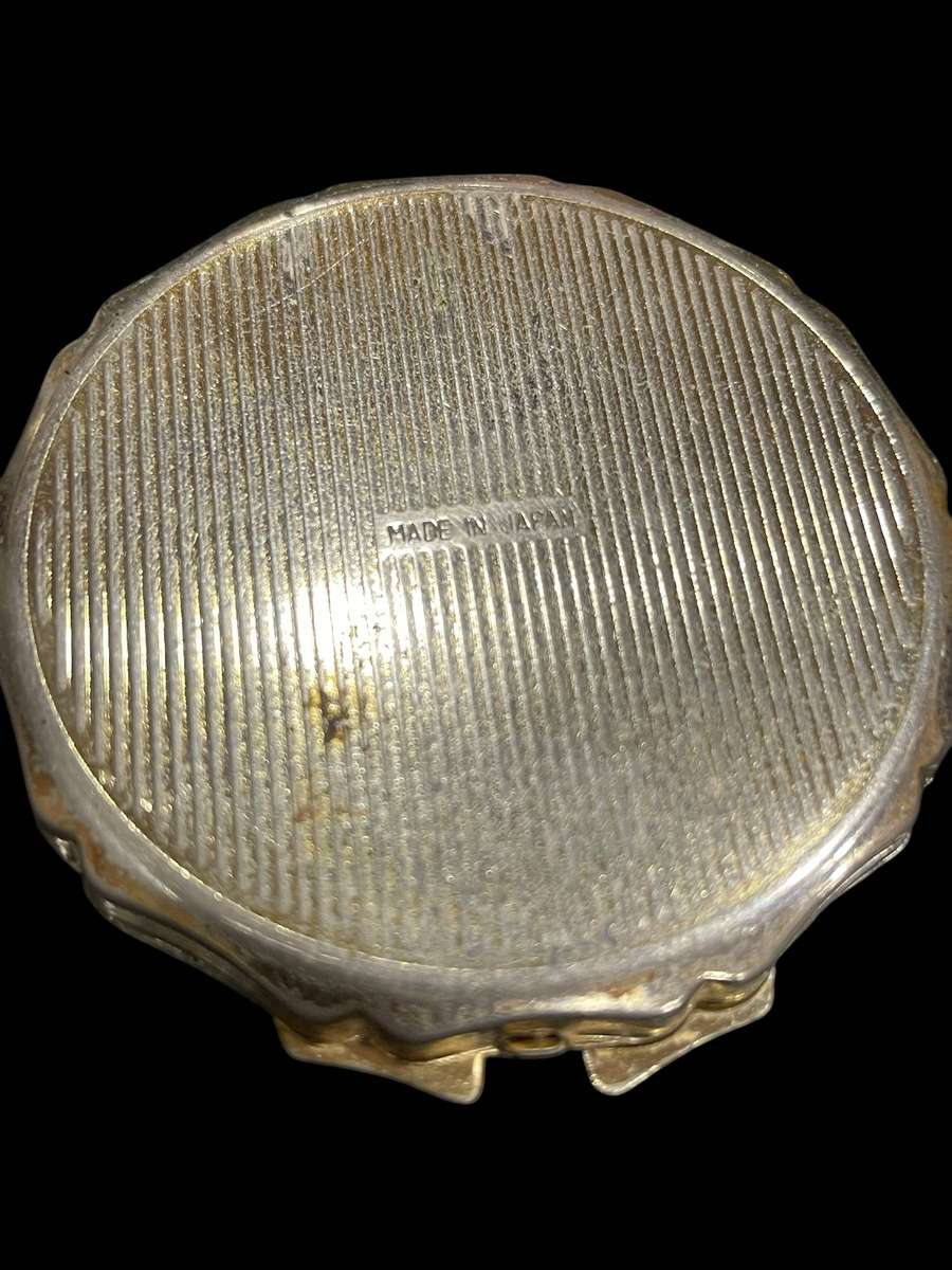 Compact mirror/powder
